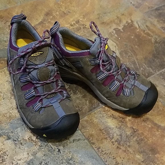 keen detroit low steel toe